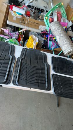 Car floor mats standar size