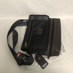 Tumi Alpha Bravo Beale Messenger Bag