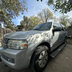 2010 Lincoln Navigator 145k Miles