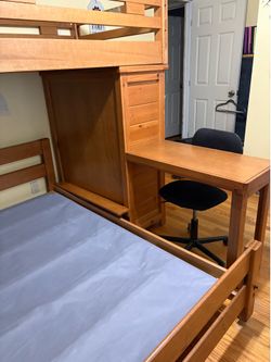 Bunk bed