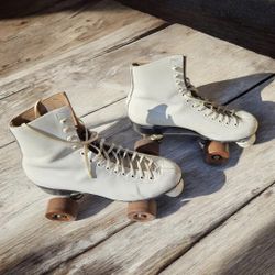 Vintage Women's Roller Skates