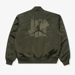 UNDEFEATED X JORDAN BOMBER JACKET XL