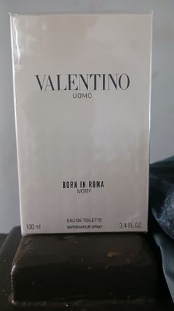 Valentino Born in Roma Ivory 3.4oz Limited Edition 
