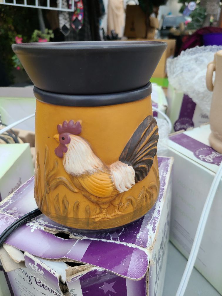 Scentsy warmer rooster