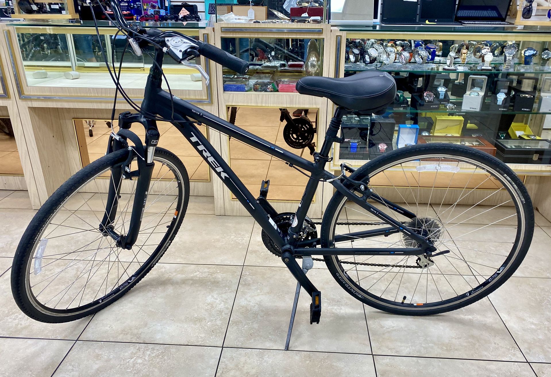 Trek Verve 3 Hybrid Comfort Bike – 15" Frame