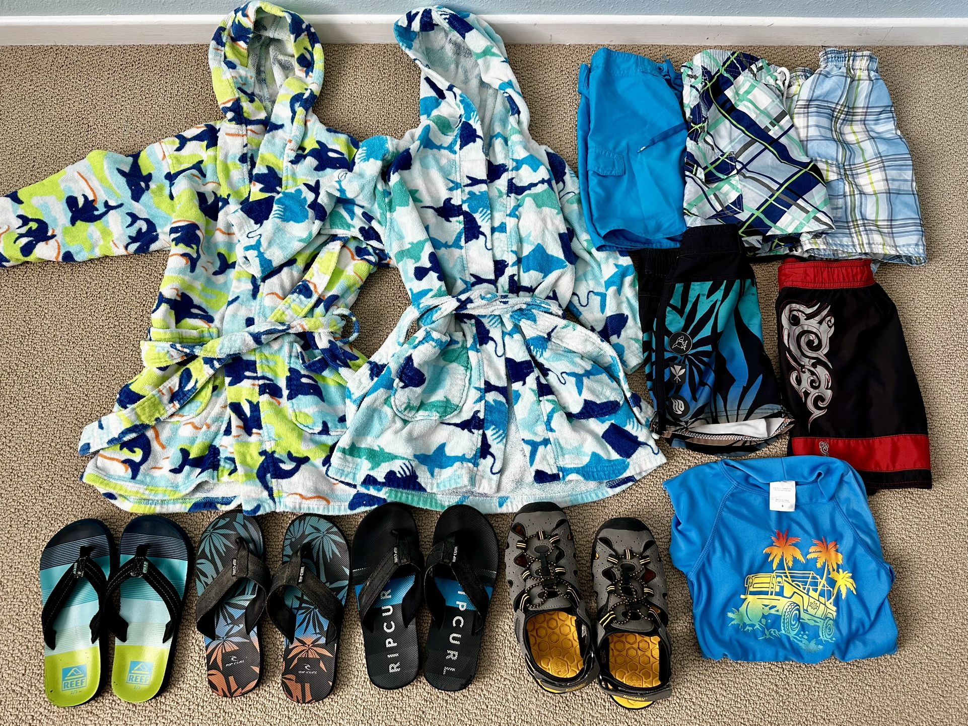 Boys Beach & Swim Clothes & Shoes - Size 6/7