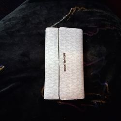 Michael Kors Women's Wallet 