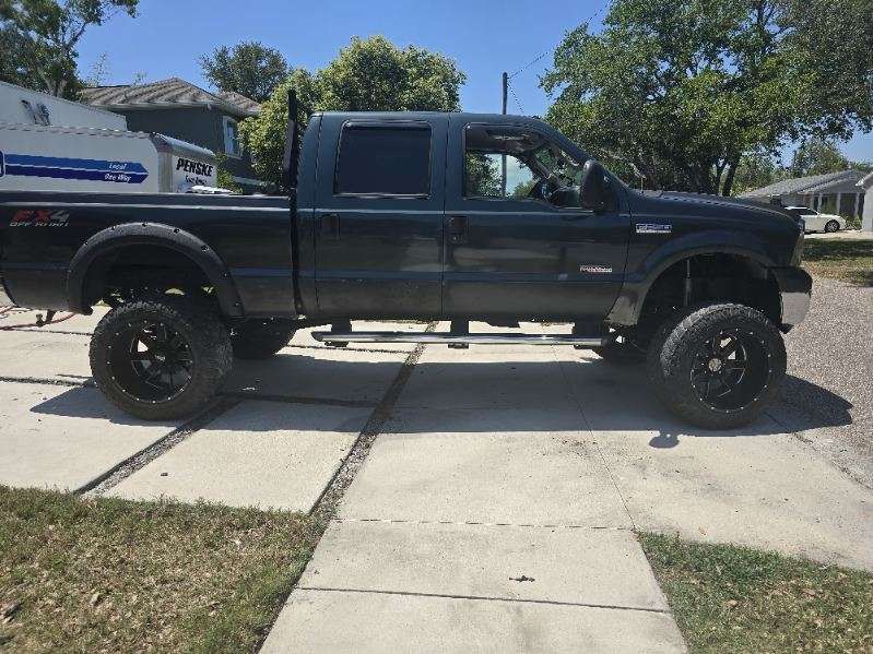 Ford F250 Super Duty 6.0 Turbo Diesel KC  Turbo  On 37’s  8 Inch Lifted Sinister Diesel Rough Country 04’!!!