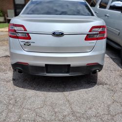 2013 Ford Taurus