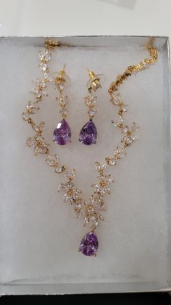 QuinceƱera Necklace And Earrings
