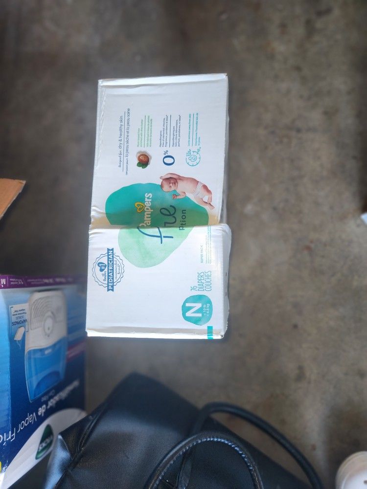 Pampers