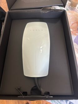 Tesla wall Connector (New never used )