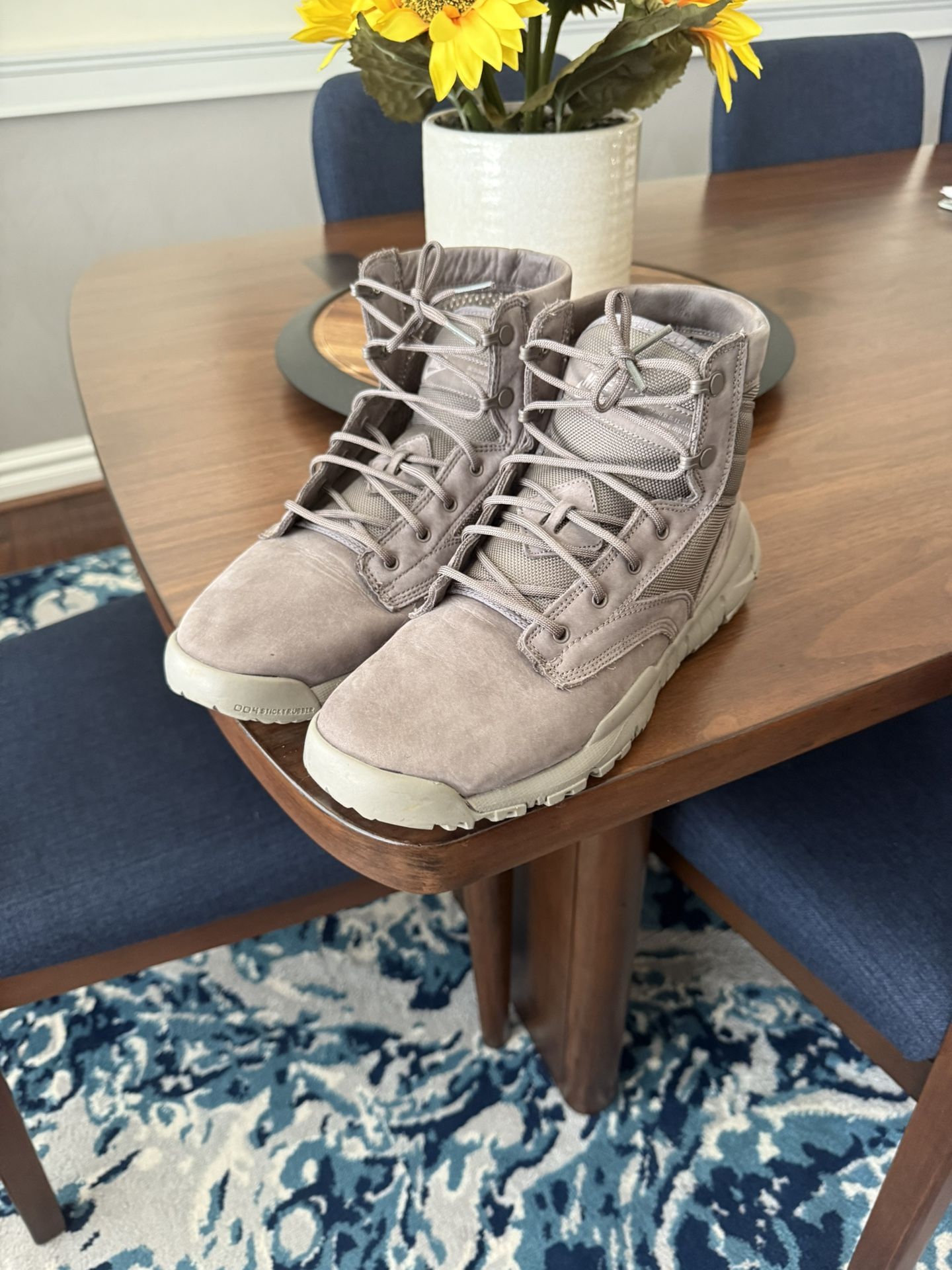 Nike SFB 6 NSW Men's boots Size 11