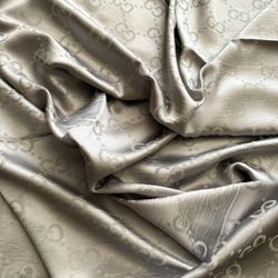 Authentic Gucci Silver Shawl Wrap Throw Gucci