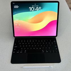 iPad Pro 12.9 M1, Magic Keyboard, Apple Pencil AMAZING CONDITION 