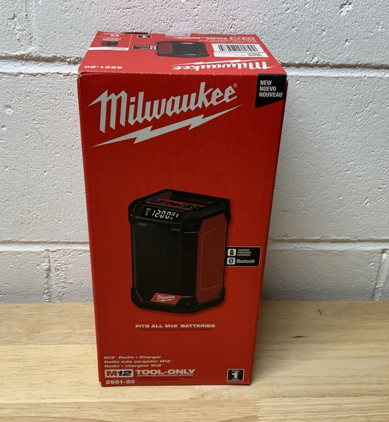 Milwaukee M12 12v Bluetooth/AM/FM Jobsite Radio 2951 20
