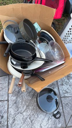 Mixed Lot of Pots and Pans