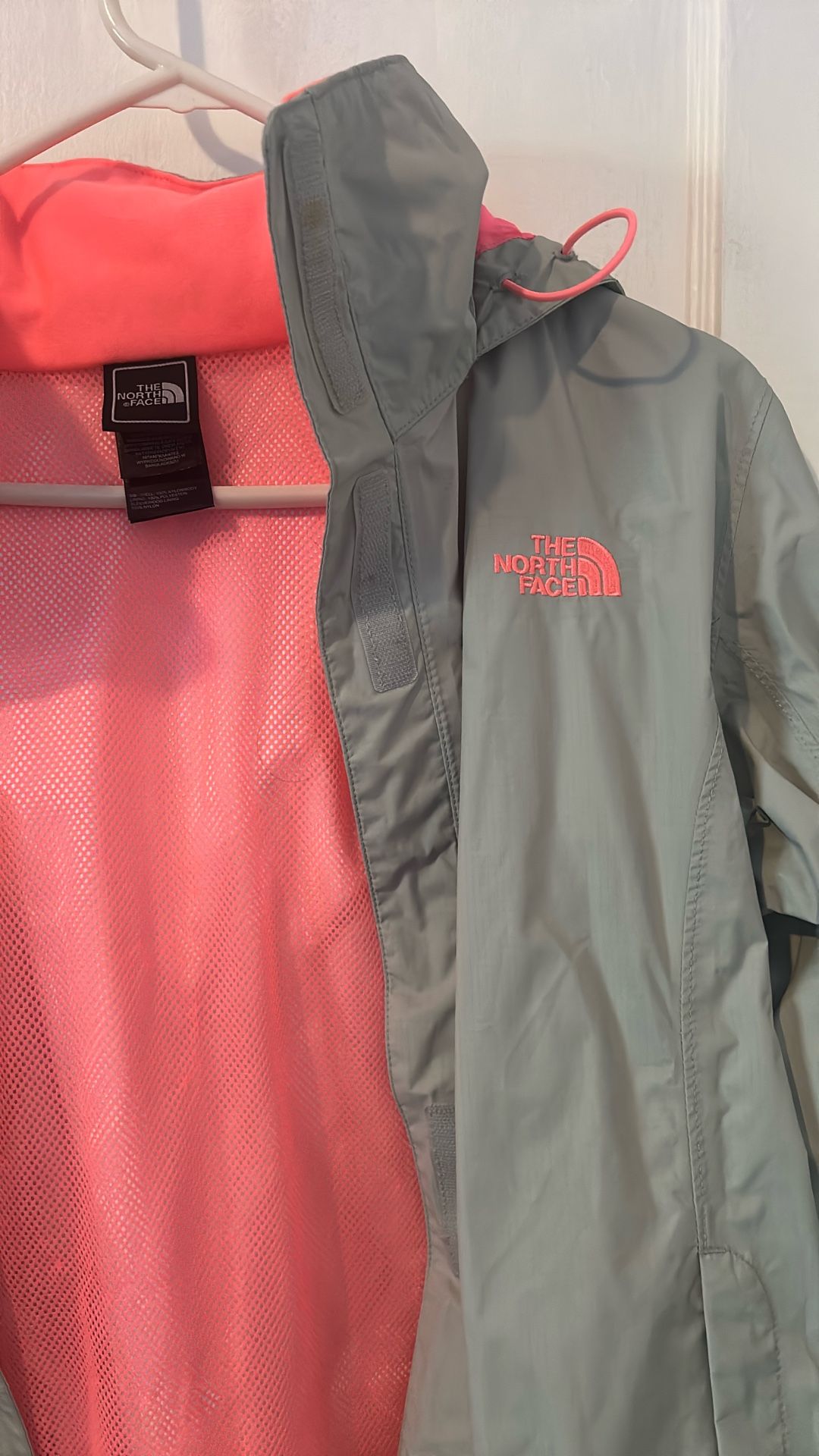 2 North Face Coats And Two Nike Sweatshirts 