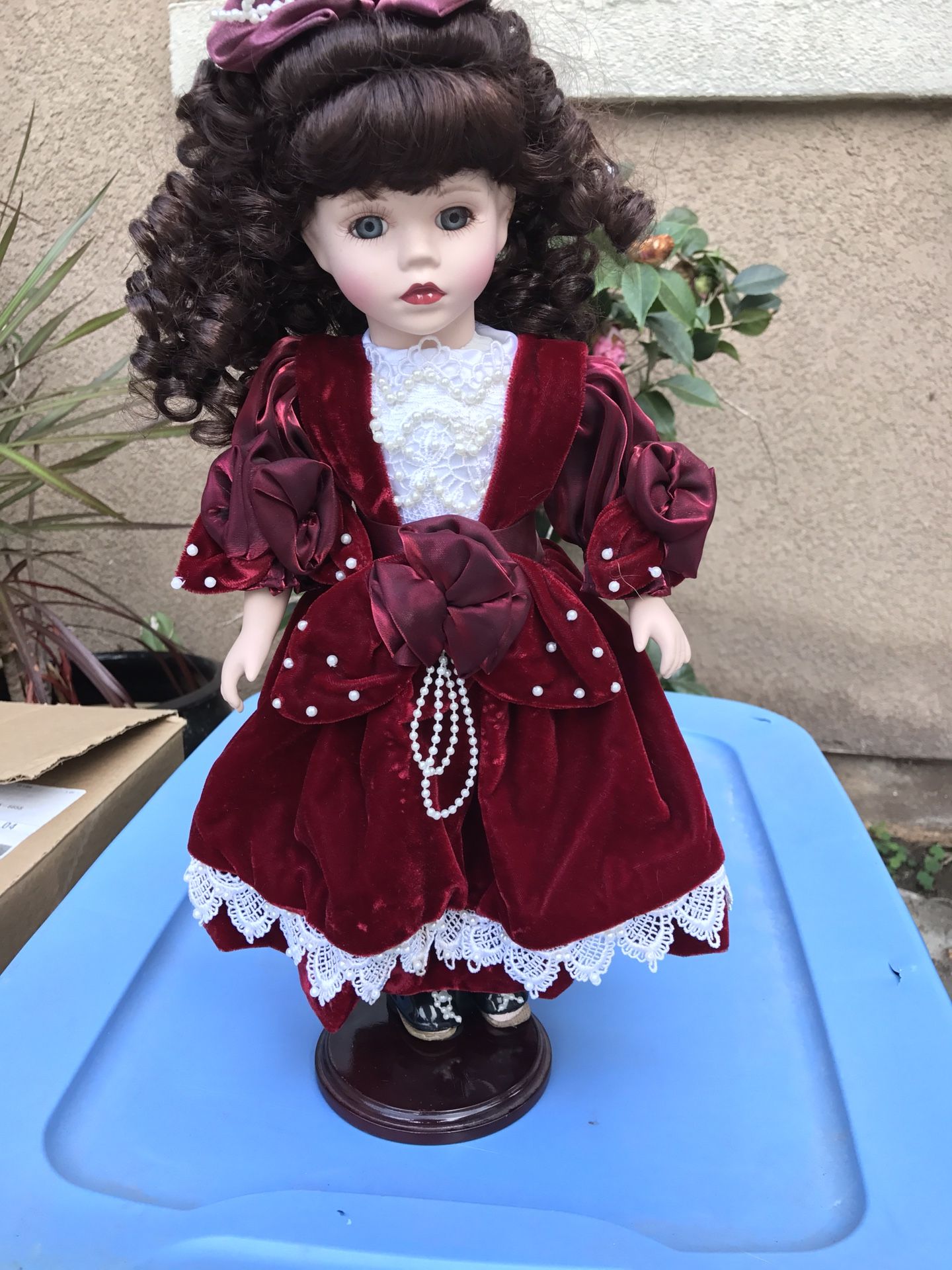 Normal Panel Stand Porcelain dolls on stand for Sale in Escondido, CA - OfferUp