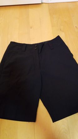 Nike women's golf shorts size 4