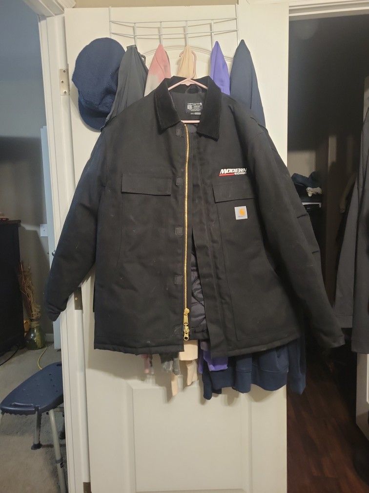 Carhartt- Men's XL loose fit heavy jacket