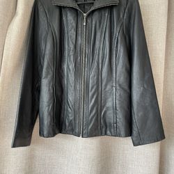 Kenneth Cole Leather Jacket Size L $15 OBO 