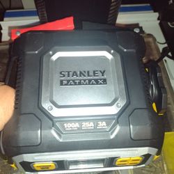 Stanley Fatmax Charger 
