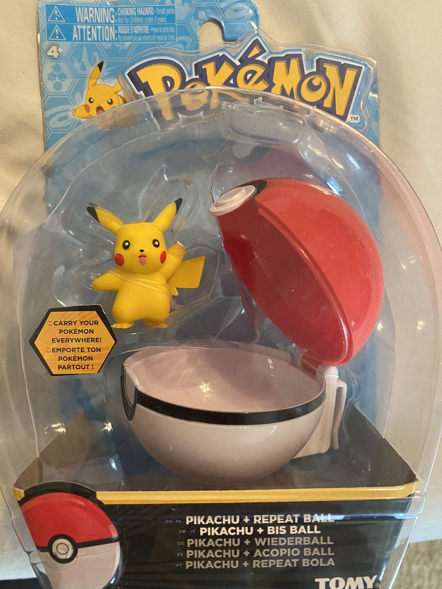 Pokémon Figure - Pikachu + Repeat Ball