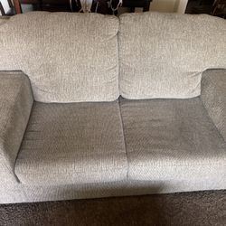 Loveseat 