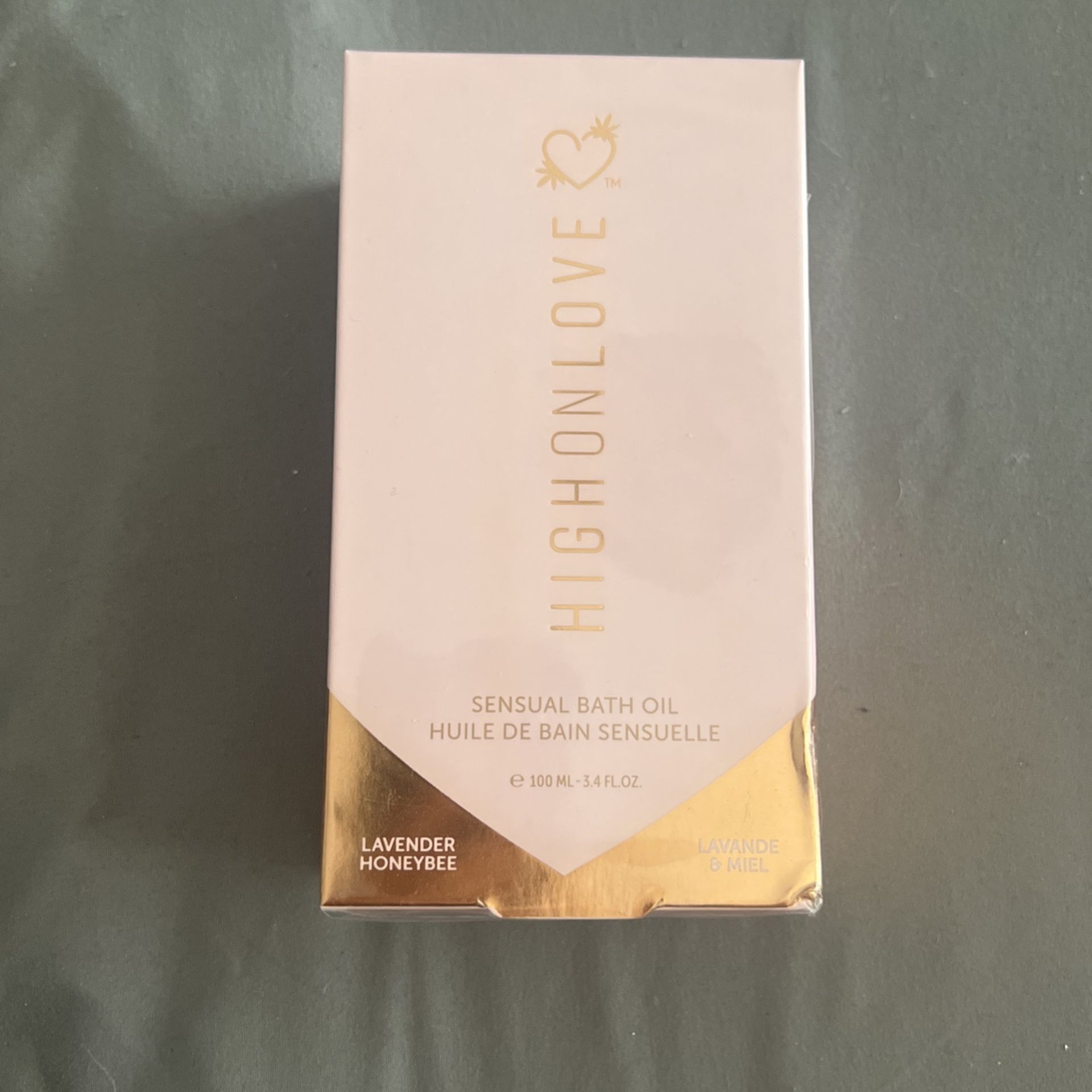 High On Love Bath Oil 