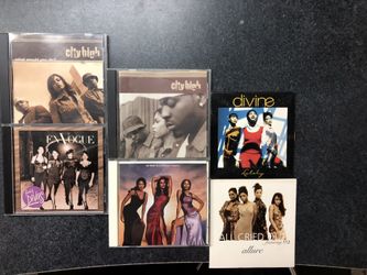 6 Various R&B cds- titles are pictured