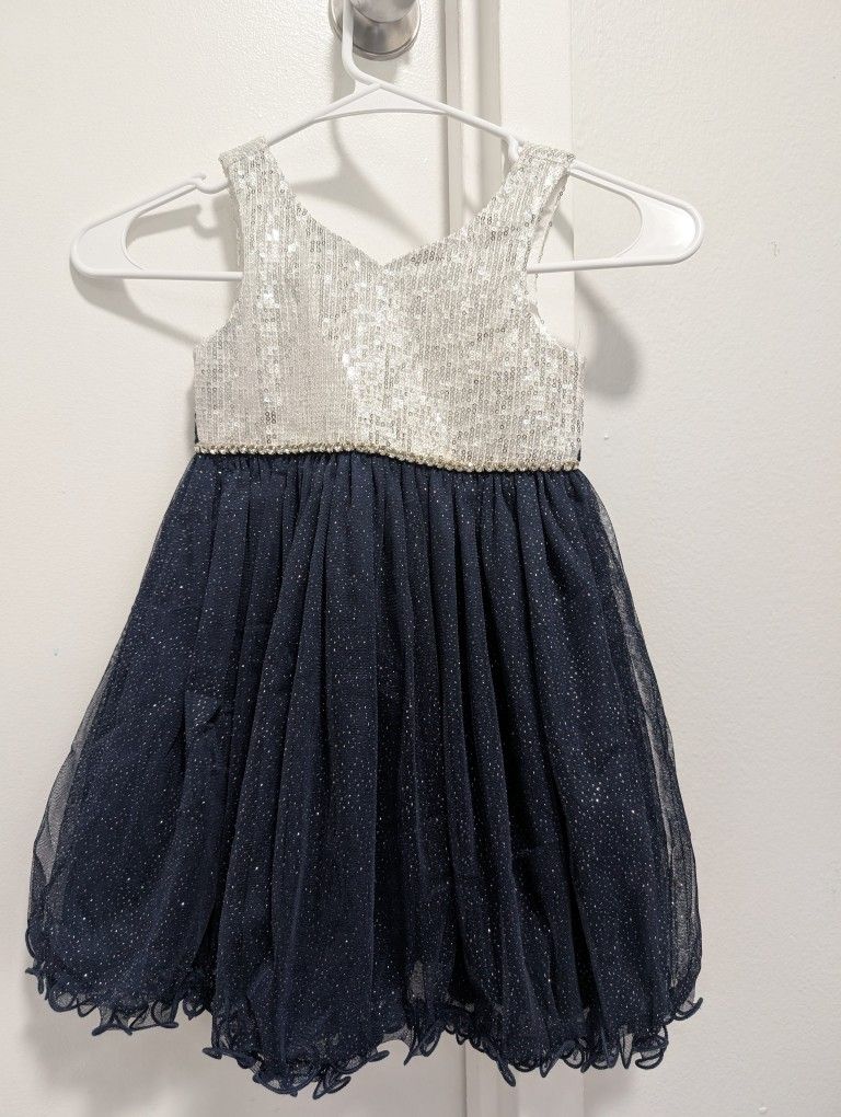 Children's party dress
American Princess