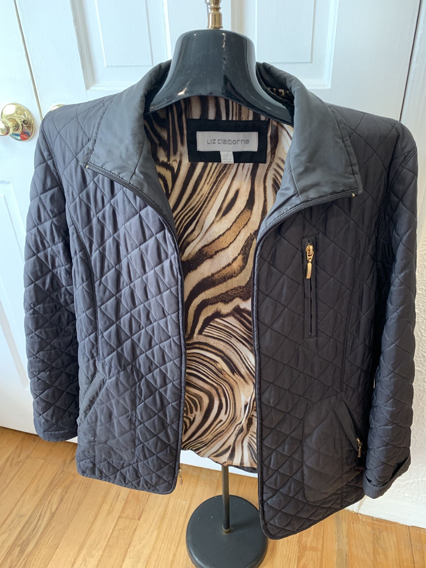 Beautiful quilted Liz Claiborne jacket , perfect for fall like new size L If you see it here , it is available,very good quality, light jacket for fa