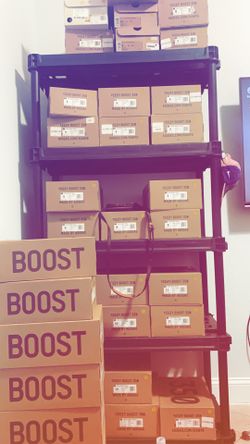 Yeezy/ Jordan/ off-white/ human races/ supreme