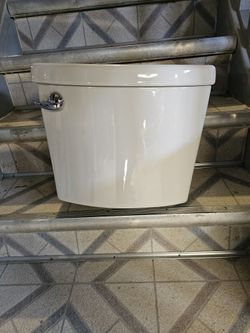 American Standard Toilet Tank