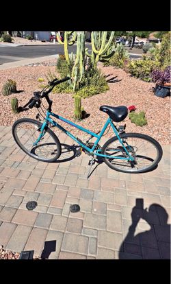 Women's 26 inch Schwinn Woodland Teal Bike