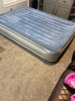 Air mattress queen $15