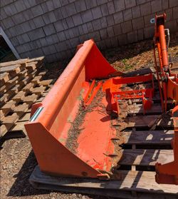 Kubota bucket and arms