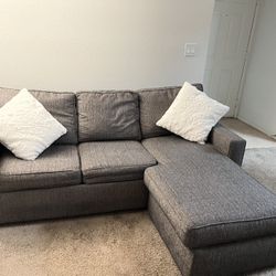 Sofa couch With Pull Out Bed 