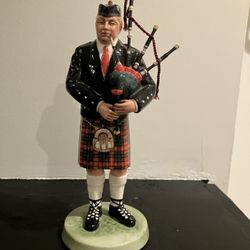 Royal Doulton Figurine 