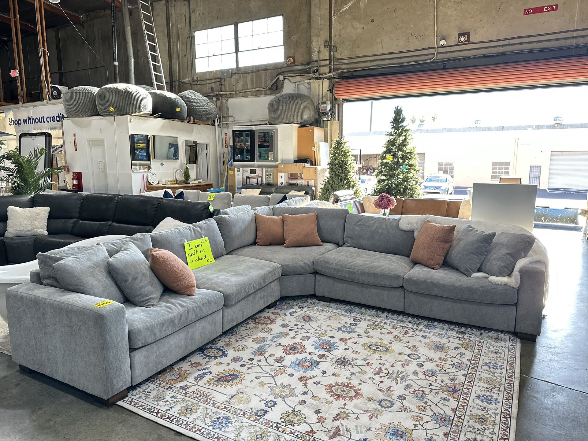 Fabric Modular Sectional Sofa Large Deep Seat Footrest Comfortable Modern Design