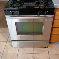 Whirlpool Gas Stove & Microwave & Maytag Dishwasher 