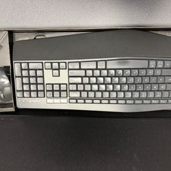 Logitech MK 850 Performance, Wireless Keyboard And Mouse Combo
