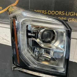 GMC YUKON 2015-2020 RH HEADLIGHT OEM
