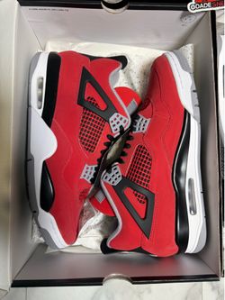 Air Jordan 4 Retro “Toro Bravo” 7y, 8, 8.5, 9, 9.5, 10, 10.5, 11, 11.5