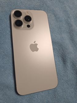 iPhone 15 pro max 256GB Silver