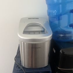 Primo water cooler and frigidaire ice maker