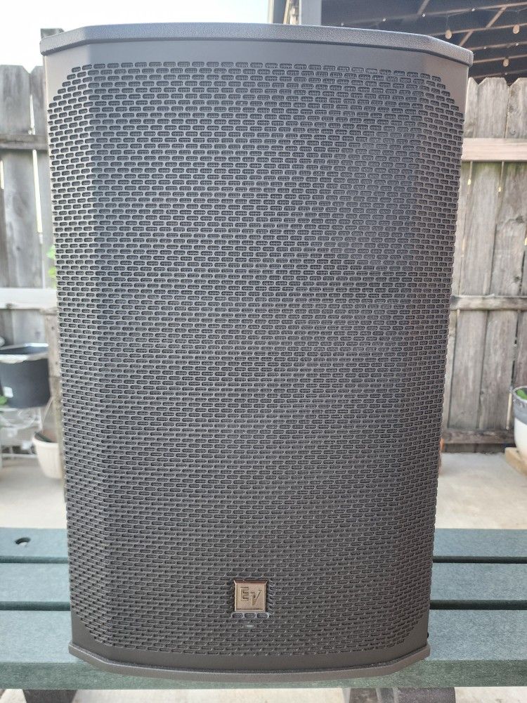 Electro Voice EKX-15P