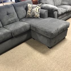 Chaise Grey Couch With Pillows