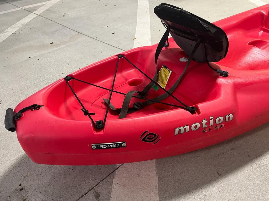 eMotion Spitfire Red Single person 8 Foot Kayak 